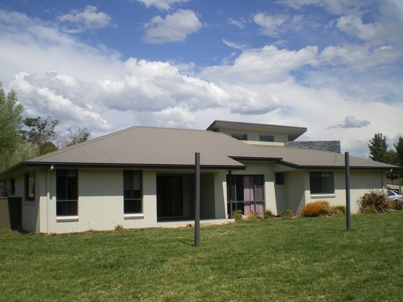 1 Banksia Lane, Cooma NSW 2630