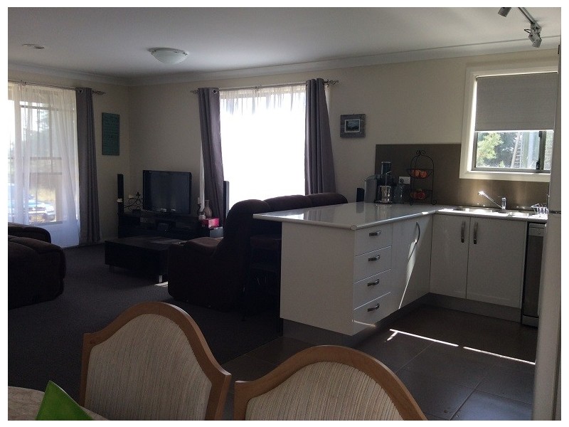 2 Thurrong St, Cooma NSW 2630