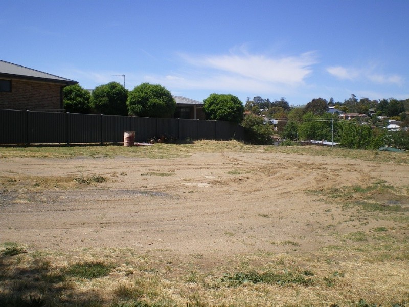 83 Soho st, Cooma NSW 2630