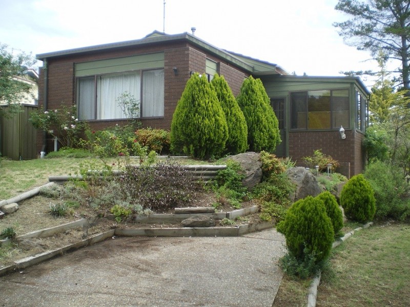 59 Hawkins St, Cooma NSW 2630