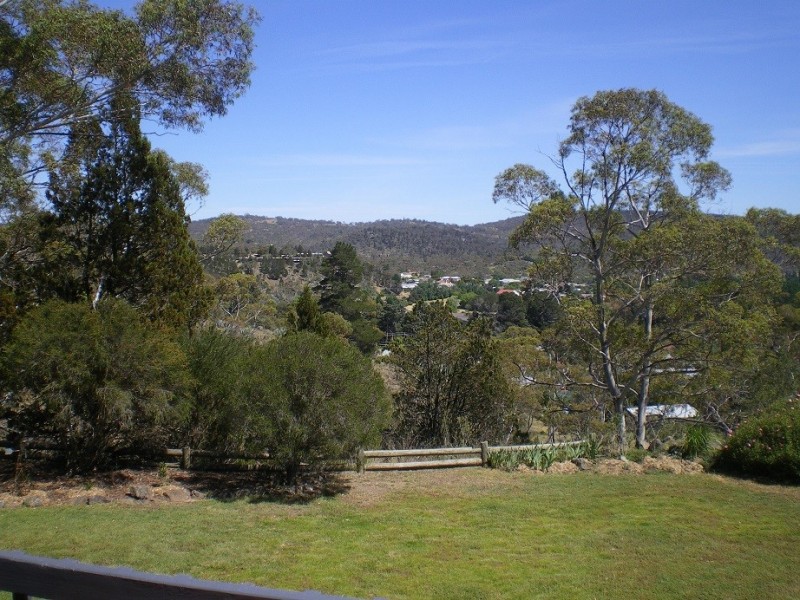 9 Blairgowrie Ave, Cooma NSW 2630