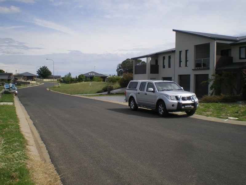 8 East Camp Dve, Cooma NSW 2630