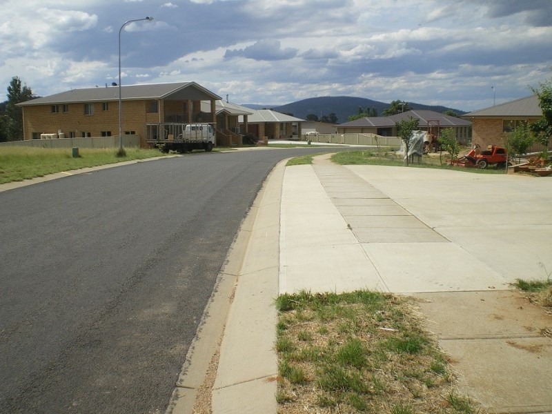 8 East Camp Dve, Cooma NSW 2630