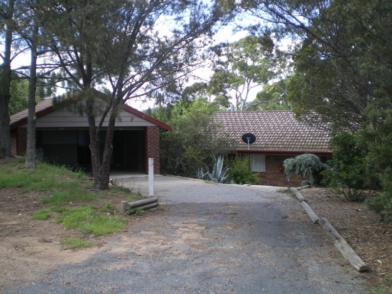 2 Maneroo Place, Cooma NSW 2630