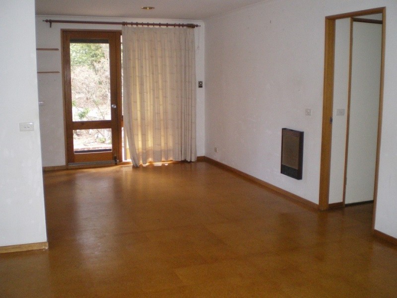 2 Maneroo Place, Cooma NSW 2630