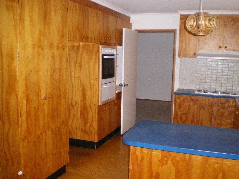 2 Maneroo Place, Cooma NSW 2630