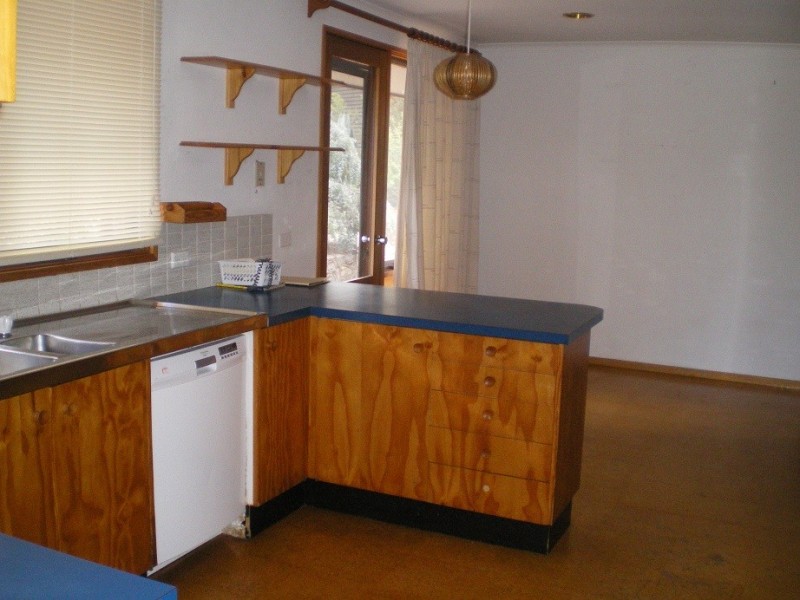 2 Maneroo Place, Cooma NSW 2630