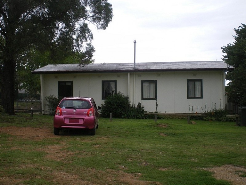 8 Denison Street, Cooma NSW 2630