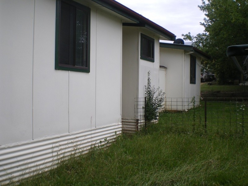 8 Denison Street, Cooma NSW 2630