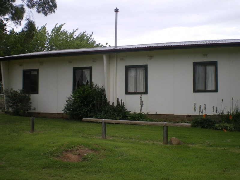 8 Denison Street, Cooma NSW 2630