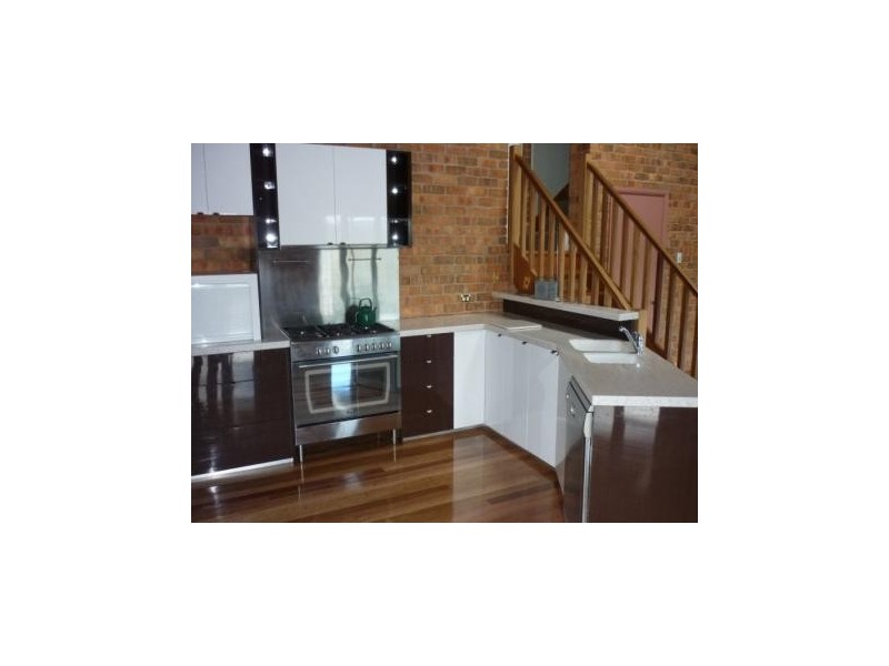 8 Coventry Close, Cooma NSW 2630