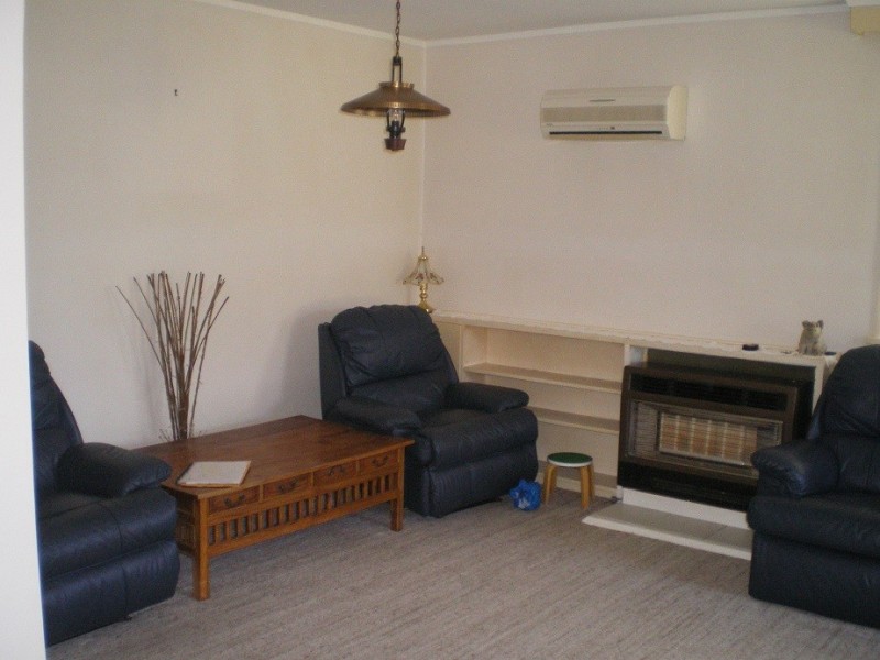 21 Yareen Rd, Cooma NSW 2630