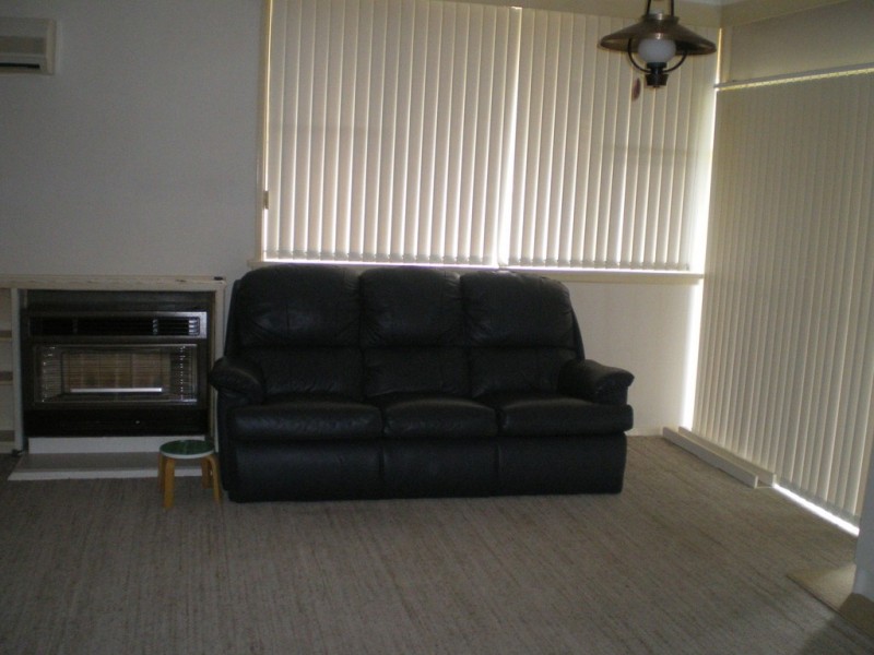 21 Yareen Rd, Cooma NSW 2630