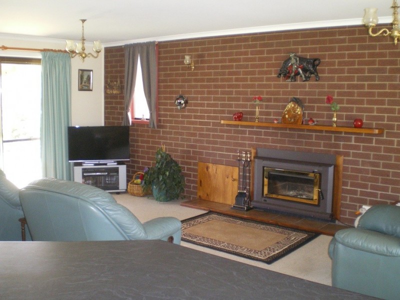 10 Old Mill Road, Cooma NSW 2630