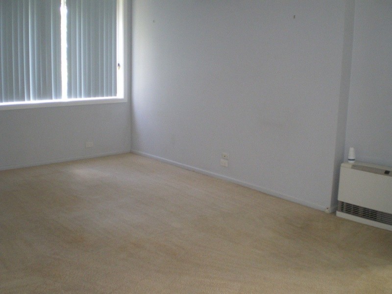 2 Ballang Pl, Cooma NSW 2630