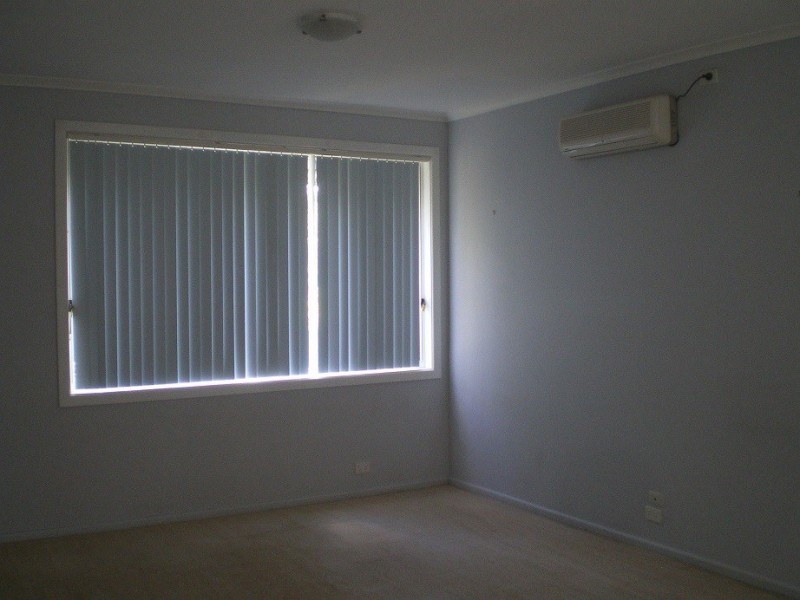 2 Ballang Pl, Cooma NSW 2630