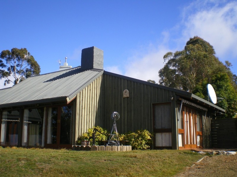 2 Clancy st, Old Adaminaby NSW 2629