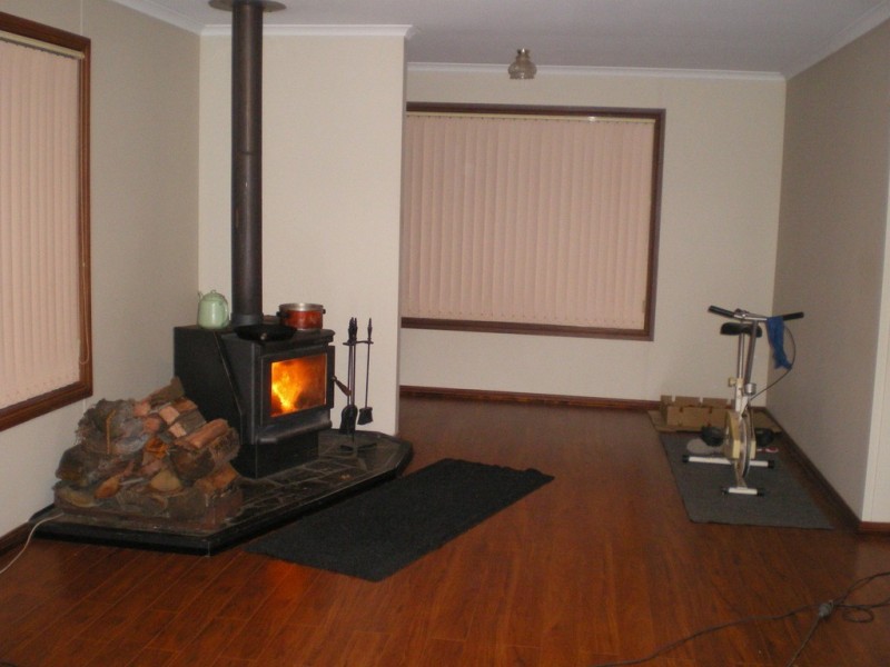 82 Baron St, Cooma NSW 2630