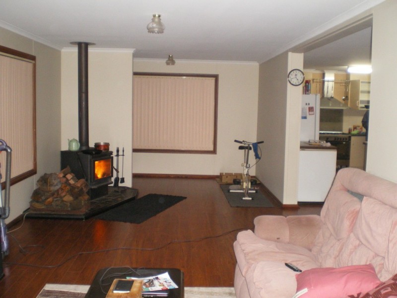 82 Baron St, Cooma NSW 2630