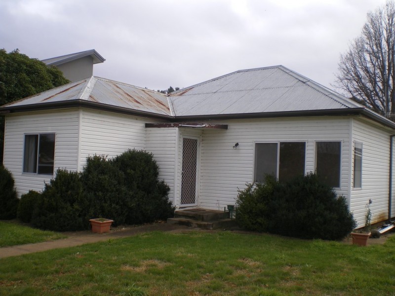6 Hilton st, Cooma NSW 2630