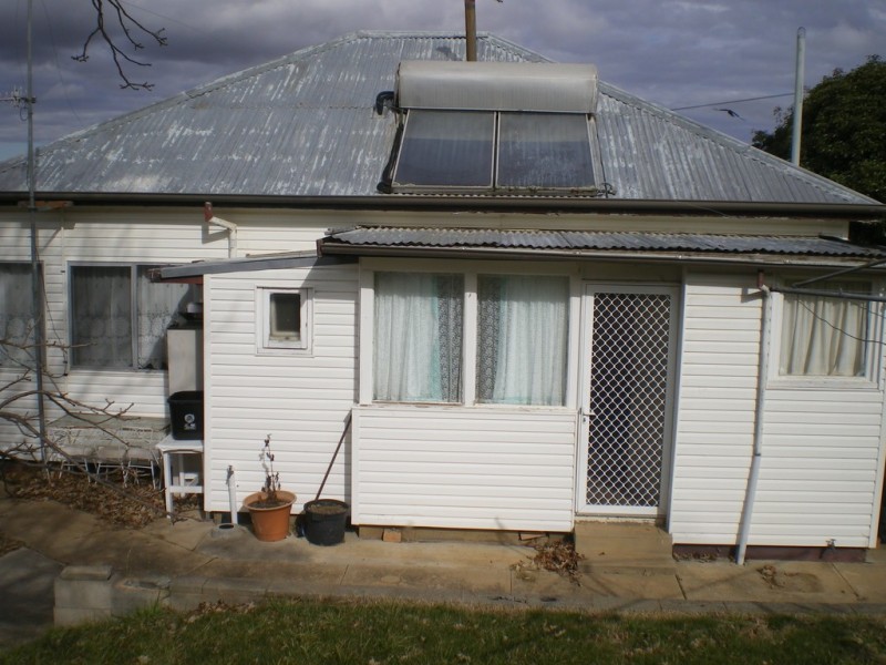 6 Hilton st, Cooma NSW 2630