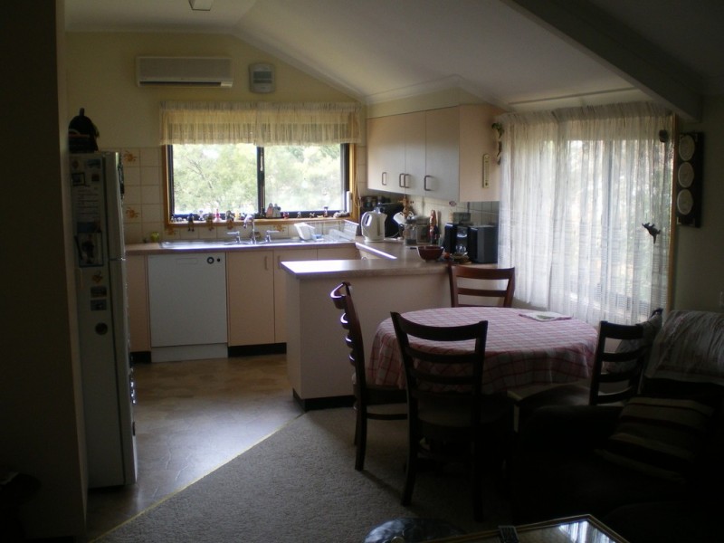 19 jerrang ave, Cooma NSW 2630