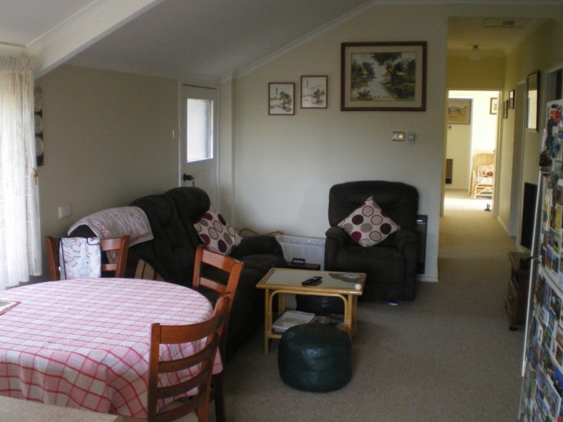 19 jerrang ave, Cooma NSW 2630