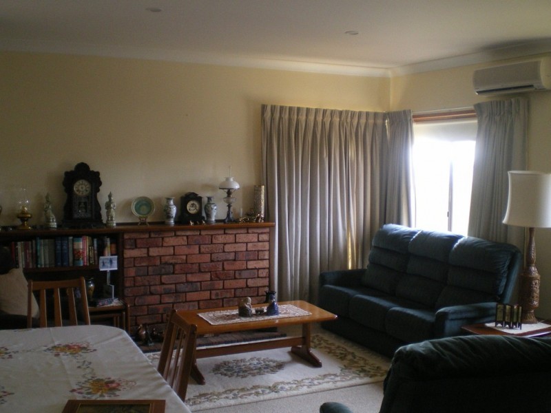 19 jerrang ave, Cooma NSW 2630