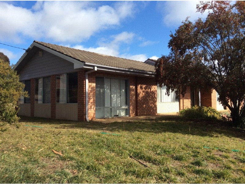 4 Woolalla st, Cooma NSW 2630