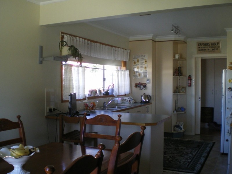5 maneroo pl, Cooma NSW 2630