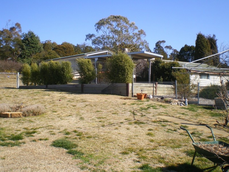 5 maneroo pl, Cooma NSW 2630