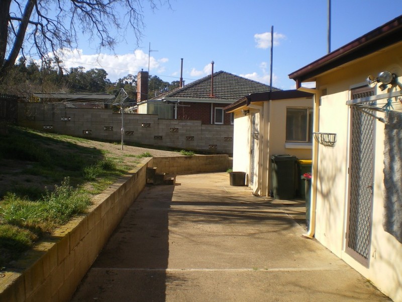 11 Mulach St, Cooma NSW 2630