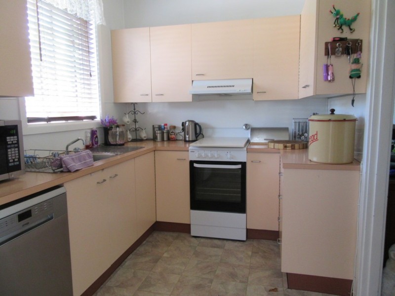 18 Sellar ST, Cooma NSW 2630