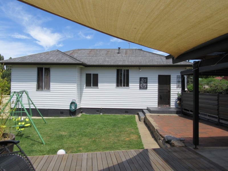18 Sellar ST, Cooma NSW 2630