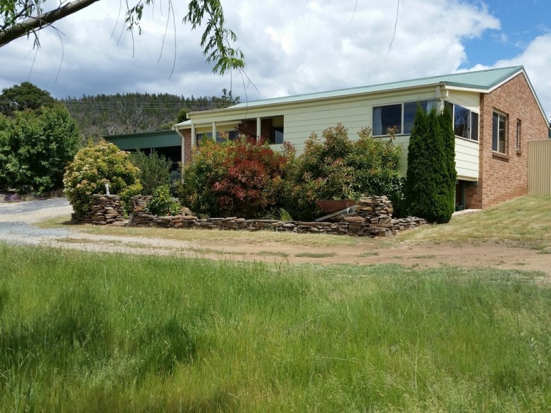 36 Scotts Rd, Cooma NSW 2630