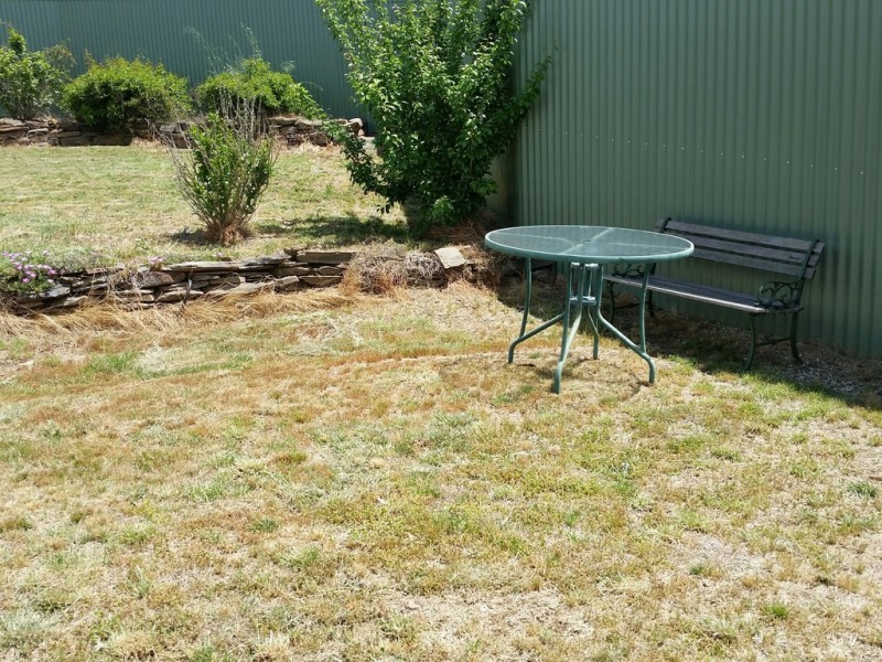 36 Scotts Rd, Cooma NSW 2630