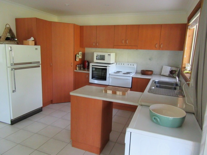 36 Scotts Rd, Cooma NSW 2630