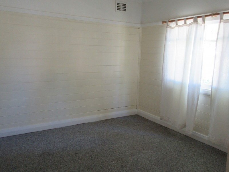 88 Bombala St, Cooma NSW 2630