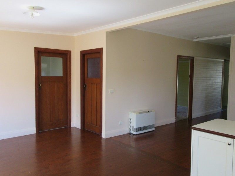 88 Bombala St, Cooma NSW 2630