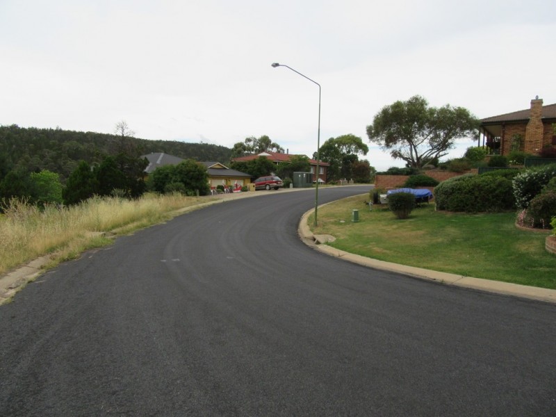 14 Stratos Pl, Cooma NSW 2630