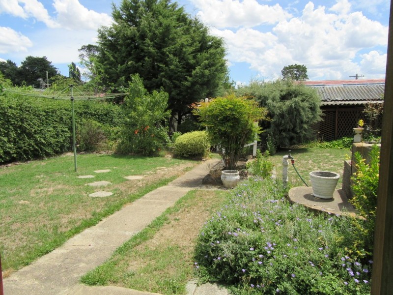 5 Mawson St, Cooma NSW 2630