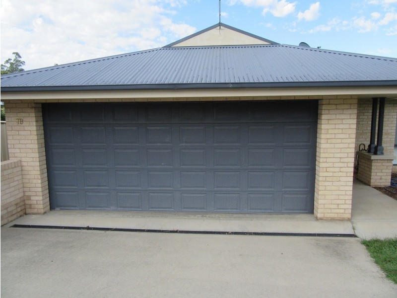 7 A Lloyd av, Cooma NSW 2630