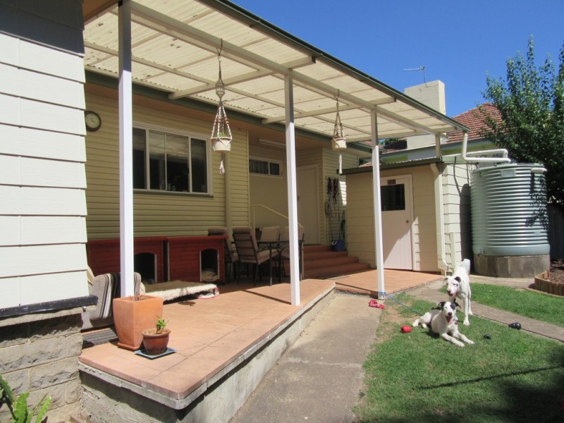 21 Buchan Pde, Cooma NSW 2630