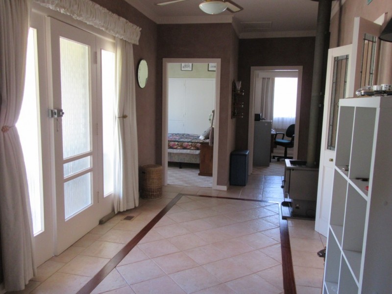 21 Buchan Pde, Cooma NSW 2630