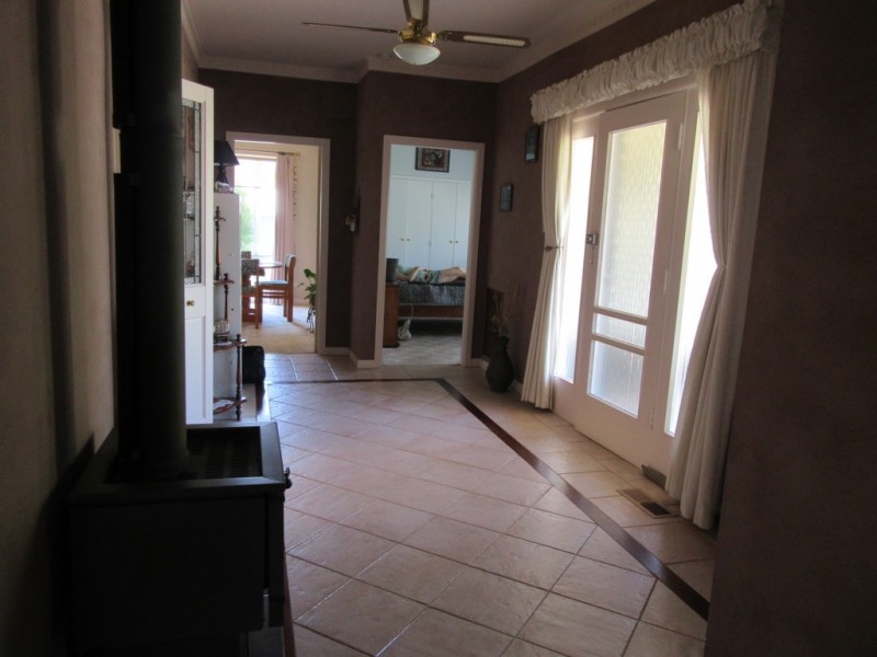 21 Buchan Pde, Cooma NSW 2630