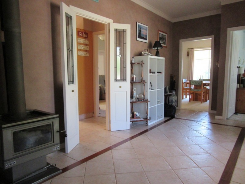 21 Buchan Pde, Cooma NSW 2630