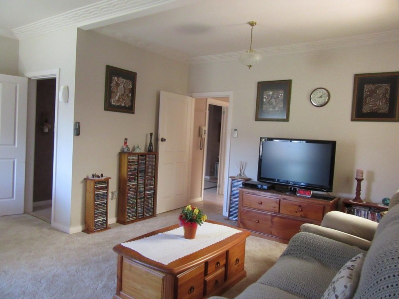 21 Buchan Pde, Cooma NSW 2630