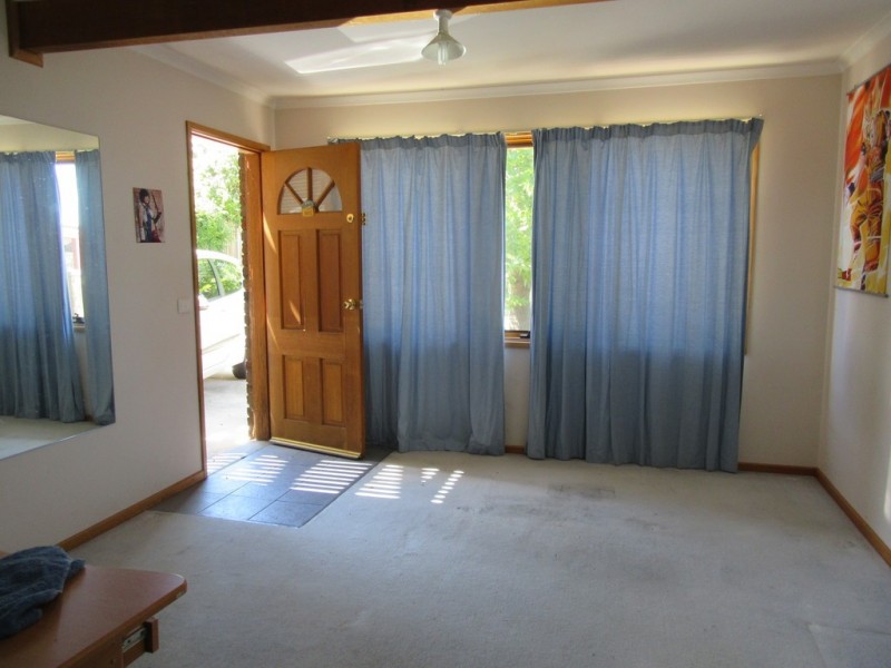 37 Tulong Ave, Cooma NSW 2630