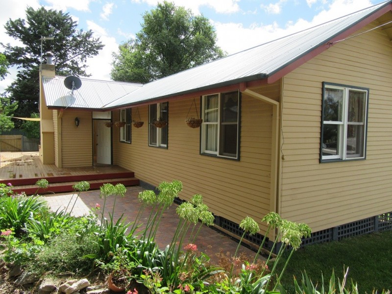 6 Goonda St, Cooma NSW 2630