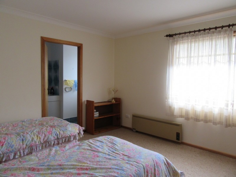 102 Massie St, Cooma NSW 2630